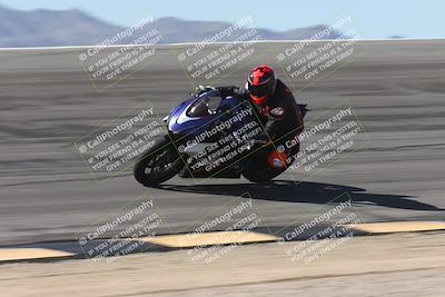 media/Oct-13-2025-Moto Forza (Mon) [[a66d839500]]/3-B Group/Session 2 (Bowl)/